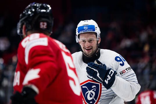 Tim Bozon of France