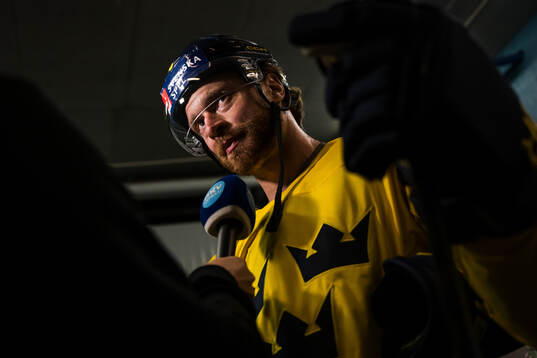 Adam Larsson