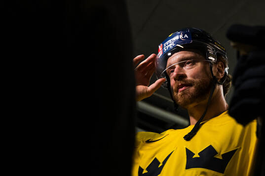 Adam Larsson