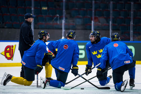 Filip Forsberg and Mika Zibanejad at a practice session