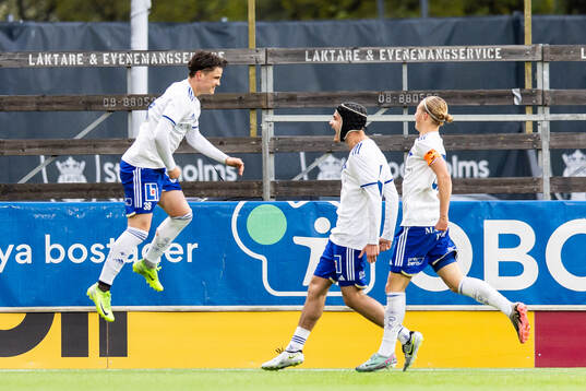 IFK Norrköpings William Bergman jublar