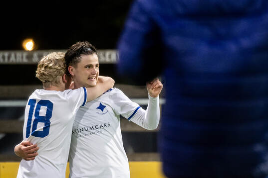 IFK Norrköpings Alfred Johansson och William Bergman jublar