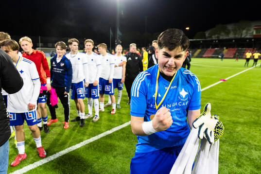 IFK Norrköpings målvakt Samir Muhovic jublar