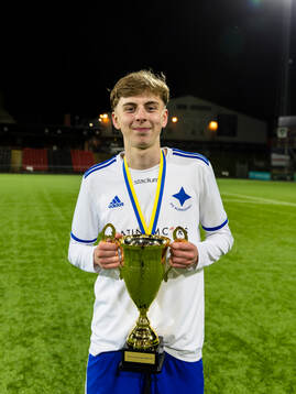 IFK Norrköpings Melwin Cupan  med pokalen