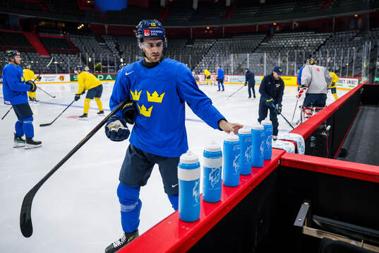 Alexander Wennberg of Sweden at a practice session