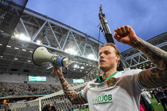 Hammarbys Victor Eriksson jublar