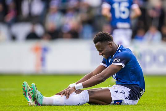 Halmstads Yannick Agnero har ont