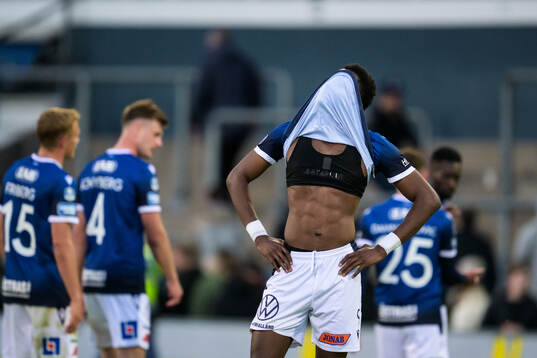 Halmstads Yannick Agnero deppar