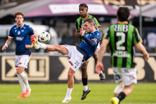 Halmstads Aleksander Damnjanovic Nilsson och GAIS Chovanie