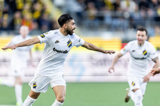 AIKs Andronikos Kakoullis jublar