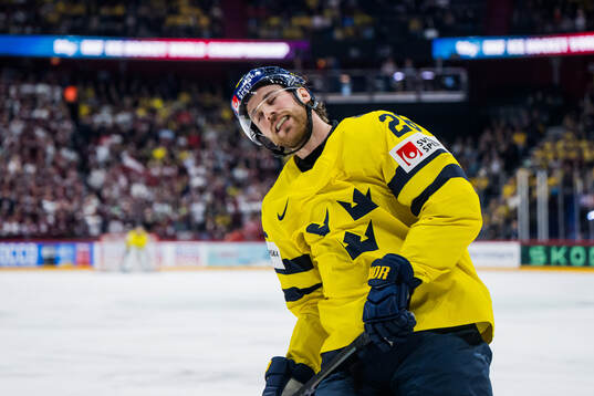 Elias Lindholm of Sweden looks dejected