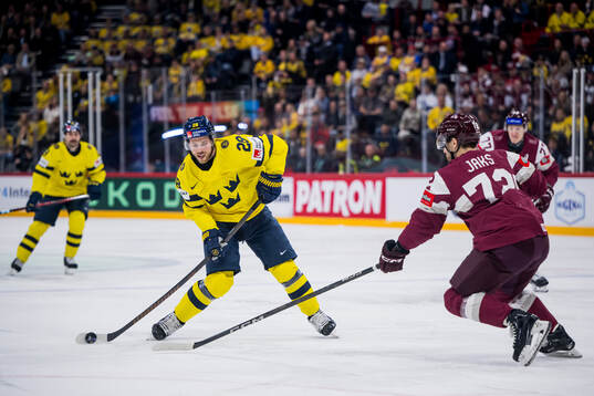 Elias Lindholm of Sweden