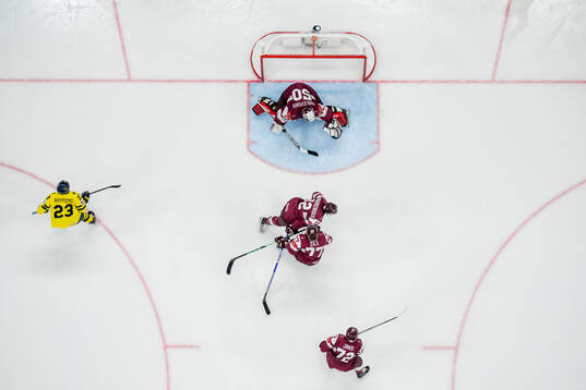 Lucas Raymond of Sweden scores the 0-3 goal against