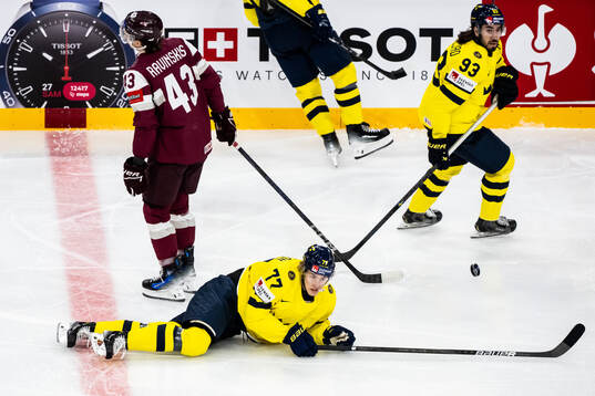 Simon Edvinsson of Sweden and Anri Ravinskis of Latvia