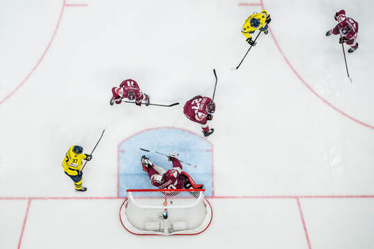 Rasmus Andersson of Sweden scores the 0-1 goal against