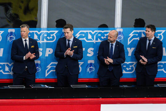 sAsistant coach Nicklas Rahm, Head coach Sam Hallam ,