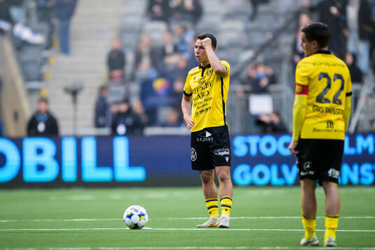 Mjällbys Nicklas Røjkjær deppar