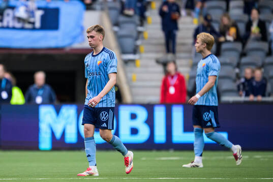 Djurgårdens Santeri Haarala och Theo Bergvall deppar