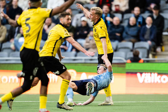 Mjällbys Herman Johansson och Djurgårdens Tobias Gulliksen