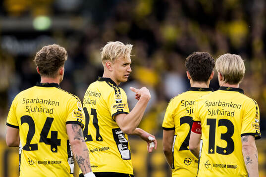 Elfsborgs Leo Östman jublar