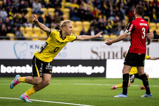 Elfsborgs Leo Östman jublar