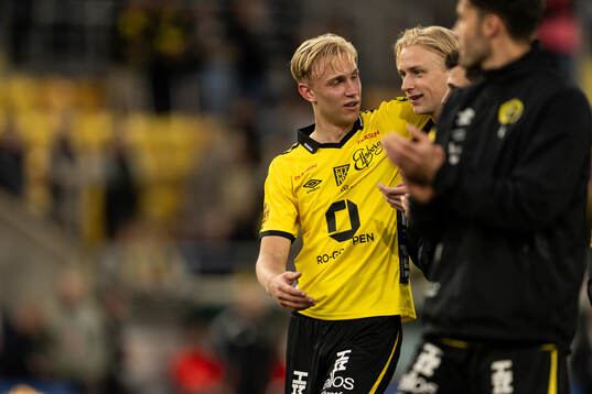 Elfsborgs Leo Östman och Ludvig Richtnér jublar