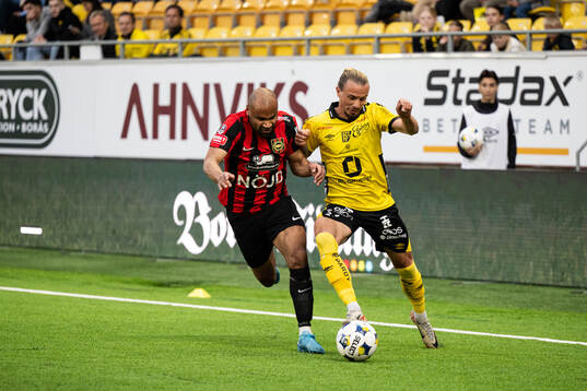 Brommapojkarnas Serge-Junior Martinsson Ngouali och