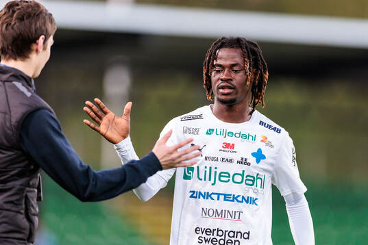 Värnamos Frank Junior Agyei jublar