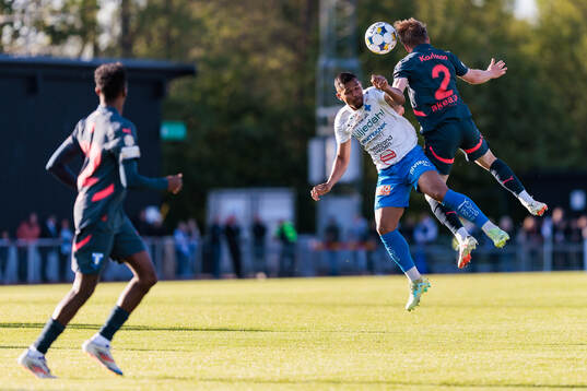 Värnamos Wenderson Oliveira do Nascimento och Malmö FFs
