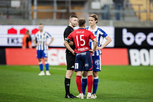 Domare Erik Mattsson, Östers Ivan Kricak och IFK