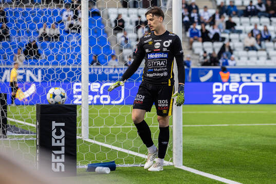 Degerfors målvakt Wille Jakobsson