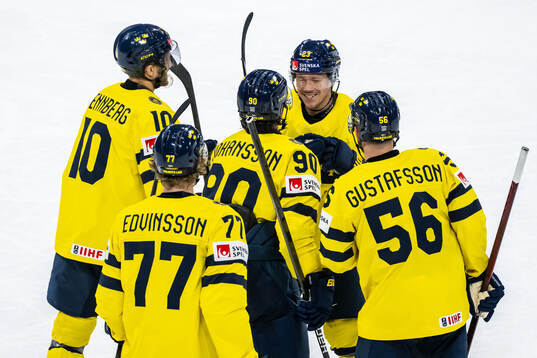 Marcus Johansson celebrate with Alexander Wennberg, Lucas