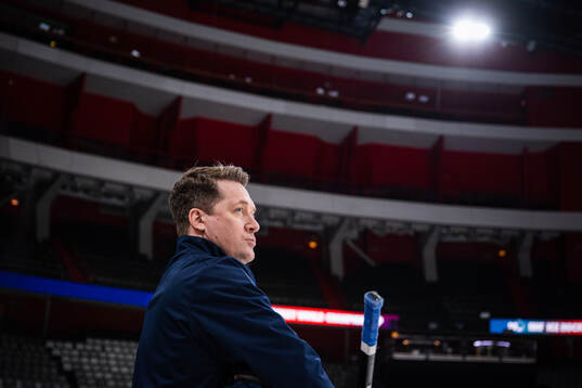 Head coach Sam Hallam of Sweden at a practice session