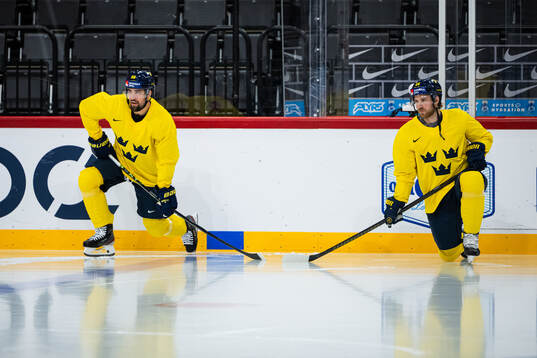 Erik Gustafsson and Elias Lindholm of Sweden at a practice