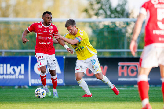 Kalmars Abdussalam Magashy och Falkenbergs Tim Stålheden