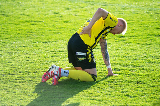 IFK Hässleholms Alexander Sjöström har ont i ryggeni