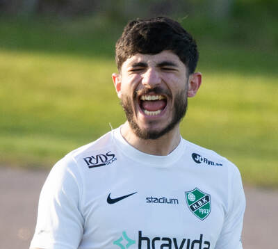Högaborg jublar över mål i matchen i division 2 mellan