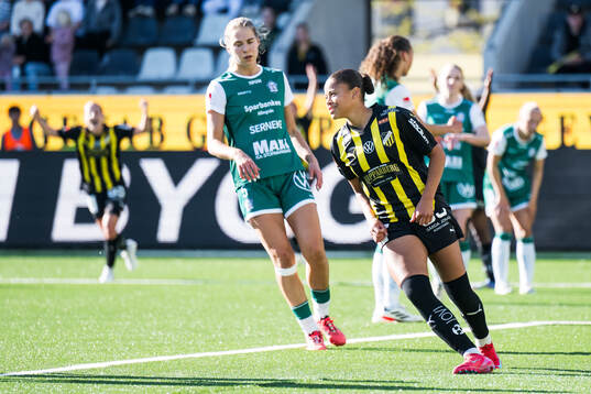 Häckens Felicia Schröder jublar