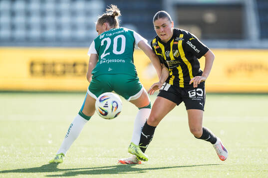 Alingsås Emmy Blomberg och Häckens Hanna Wijk