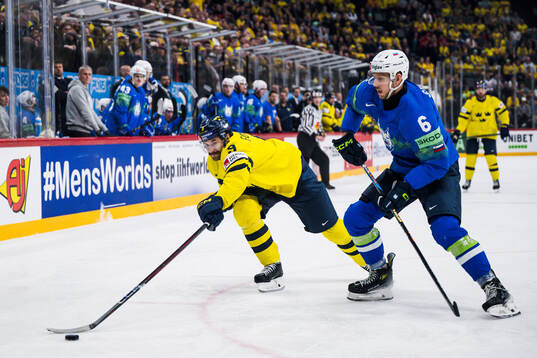 Filip Forsberg of Sweden and Miha Stebih of Slovenia
