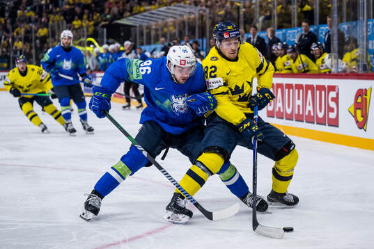 Bine Masic of Slovenia and Jesper Frödén of Sweden
