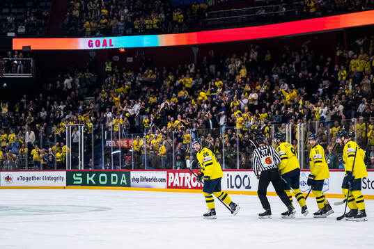 Elias Lindholm of Sweden celebrates