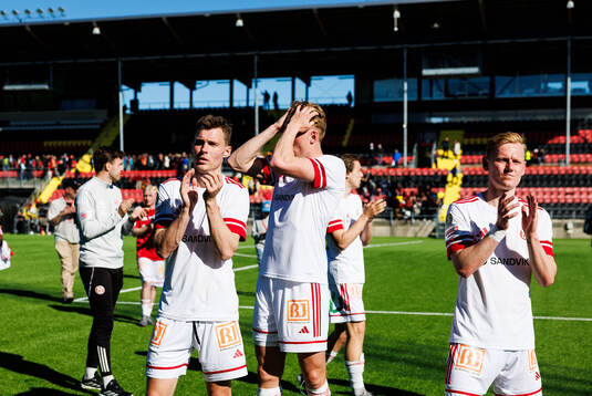 Sandvikens IFs Filip Olsson, William Thellsson och