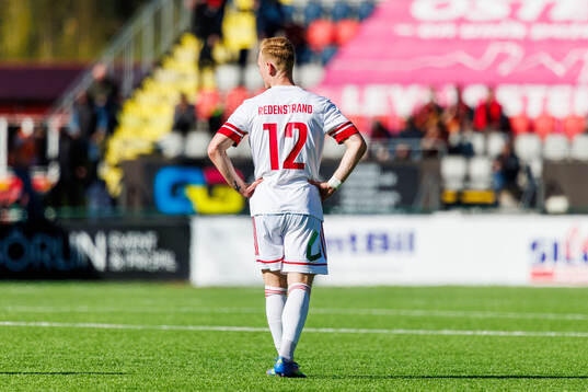 Sandvikens IFs Christopher Redenstrand deppar