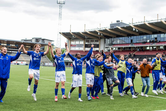 GIF Sundsvalls sportchef Joel Cedergren jublar