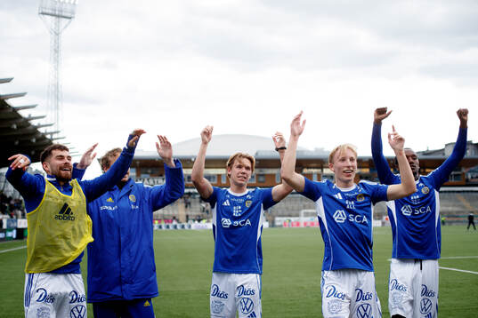 GIF Sundsvalls Ture Sandberg jublar