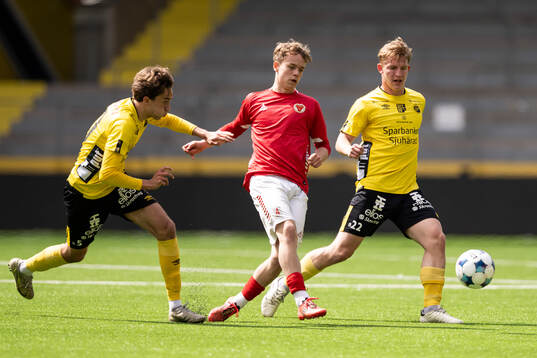 Elfsborgs Elijas Gunnergård Ortan, Kalmars Antonio