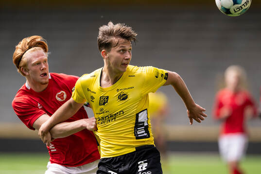 Kalmars Elias Eriksson och Elfsborgs Adam Wetterlov