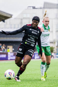 Piteås Faith Ikidi Michael och Hammarbys Emilie Joramo