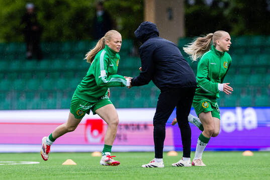 Hammarbys Doris Petz och Sally Nylén